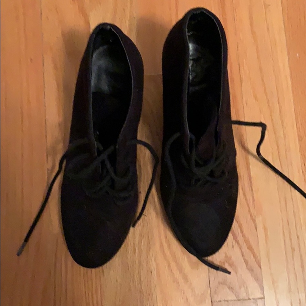 Black dress booties